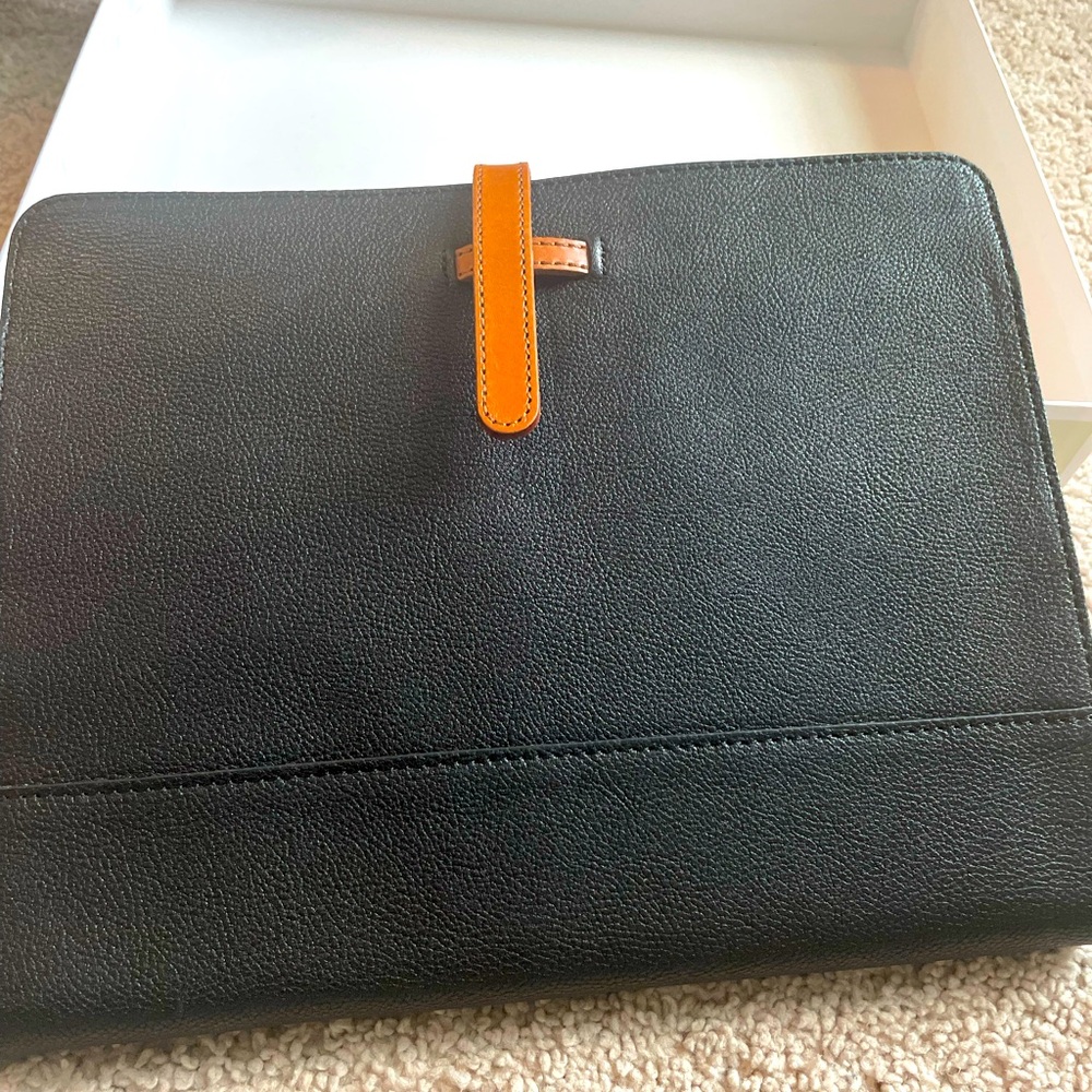 Mark & Graham leather organizer